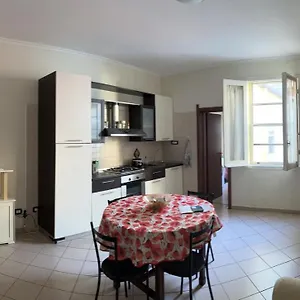  Appartamento Monte Grappa